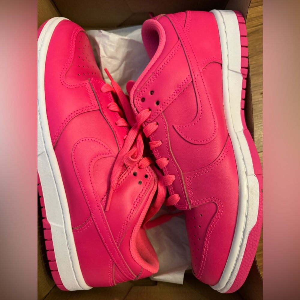 Hot pink Nike dunks size 10